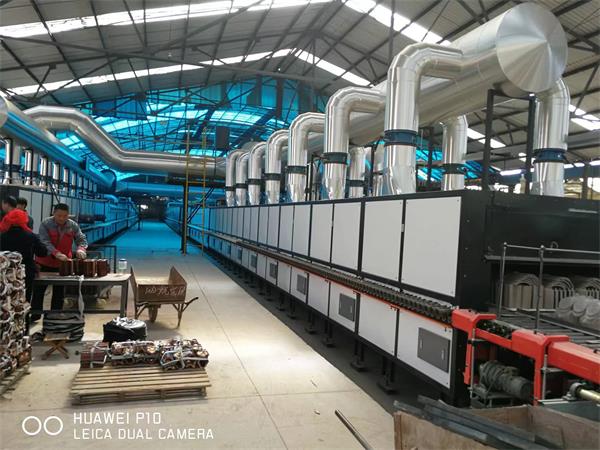 120×1.8/1.6米天然氣燒高檔琉璃瓦輥道窯生產(chǎn)線(xiàn)（日產(chǎn)50噸，素?zé)詿C合能耗75m3/噸產(chǎn)品）